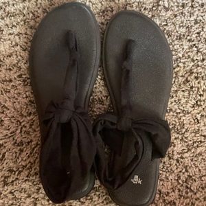 Sanuk Sandals